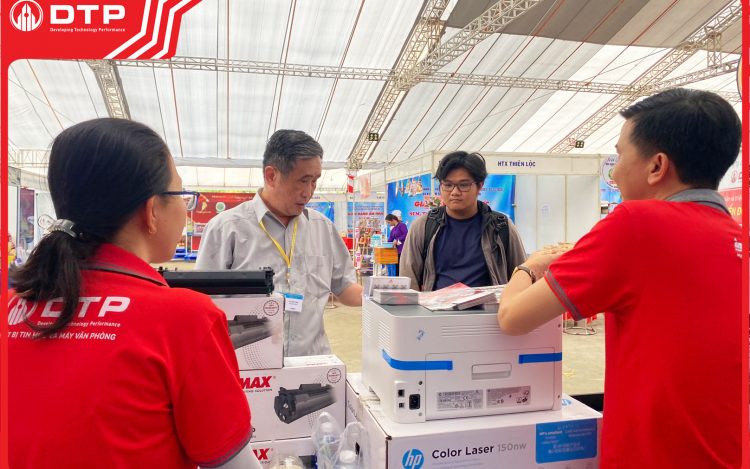 Kỷ niệm 20 năm thành lập và phát triển quận Tân Phú